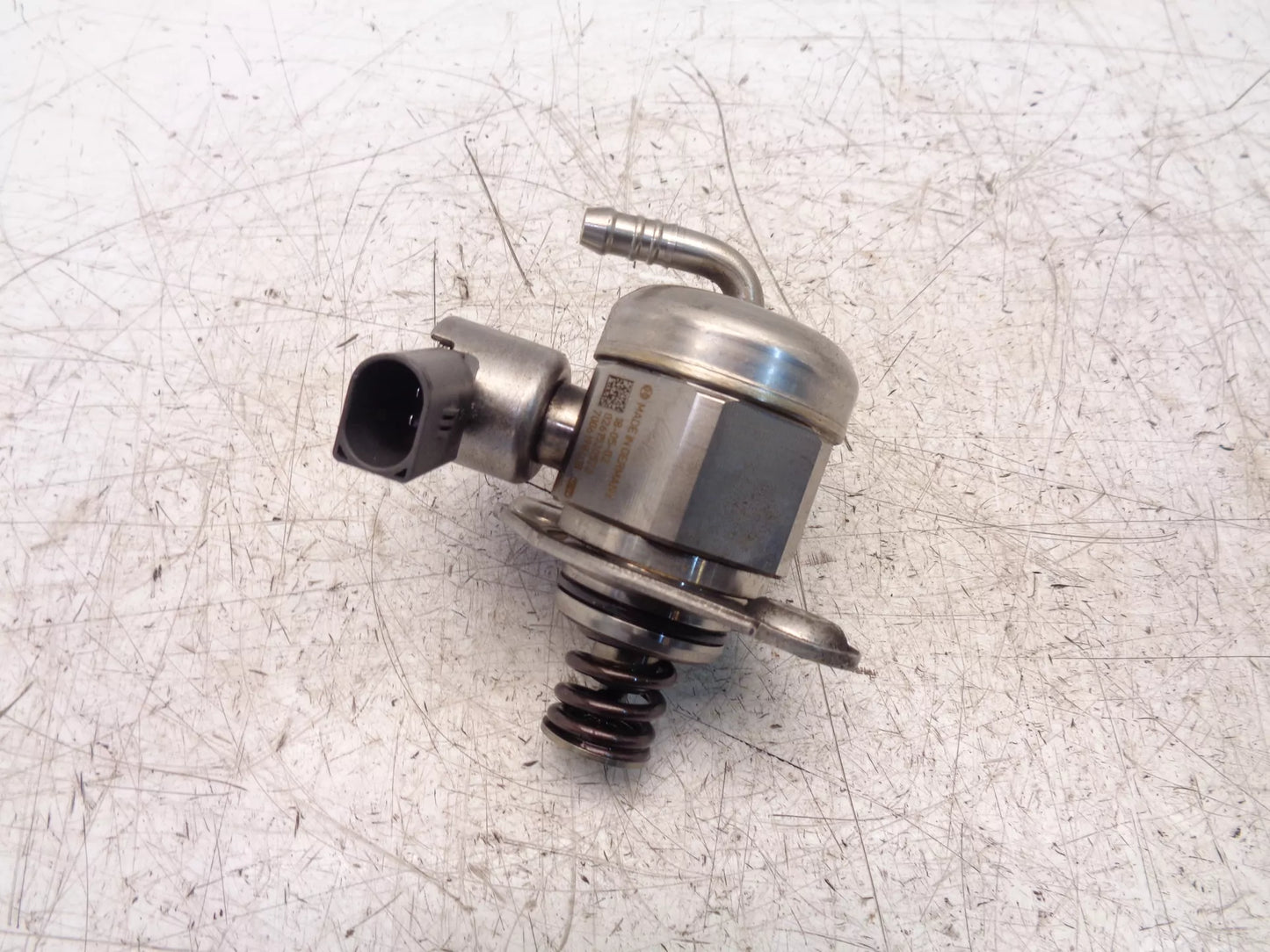 Bomba de combustible Audi Seat Skoda Volkswagen 1,4 TSI CZCA CZC 04E127025D