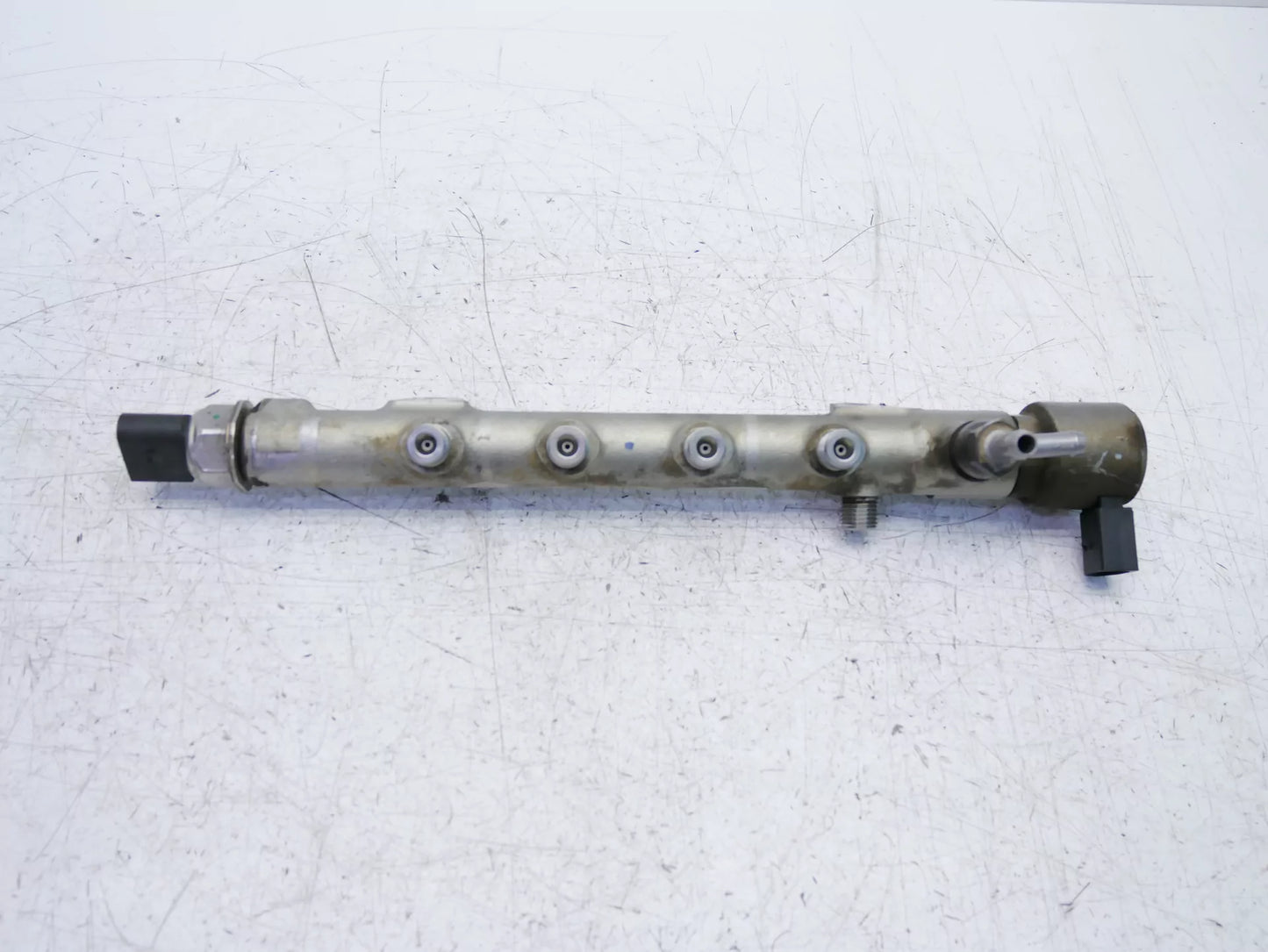 Rampa inyectora Mercedes-Benz 2,2 CDI 4-matic OM651.912 A6510700595