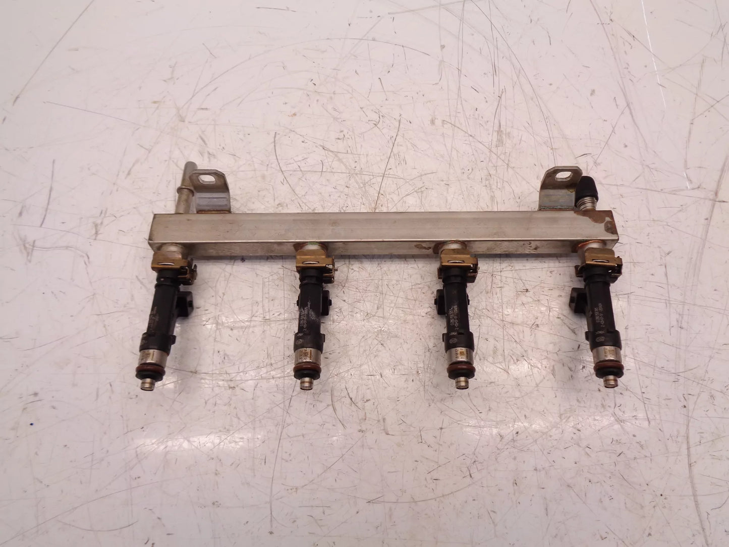 Rampa de inyectores Opel 1,2 A12XER A12 55572731