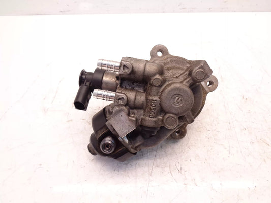 Bomba de alta presión Volkswagen Volkswagen Caddy 2.0 TDI DFS 0445010537 04L130755D