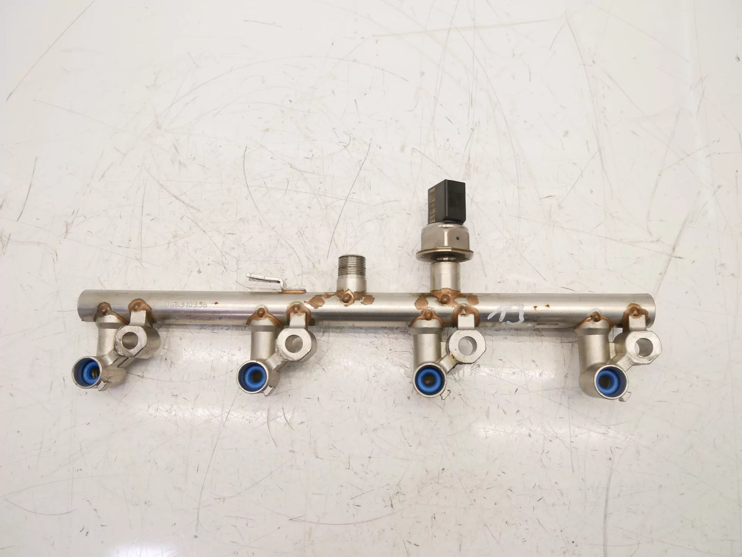 Rampa de inyectores Mercedes-Benz 1,8 CGI 271.860 A2710705495