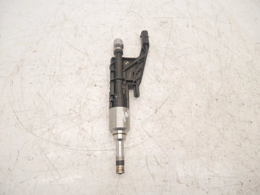 Inyector boquilla de inyección BMW Serie 1 F20 F21 118 i 118i 1.5 B38B15A B38 7639990