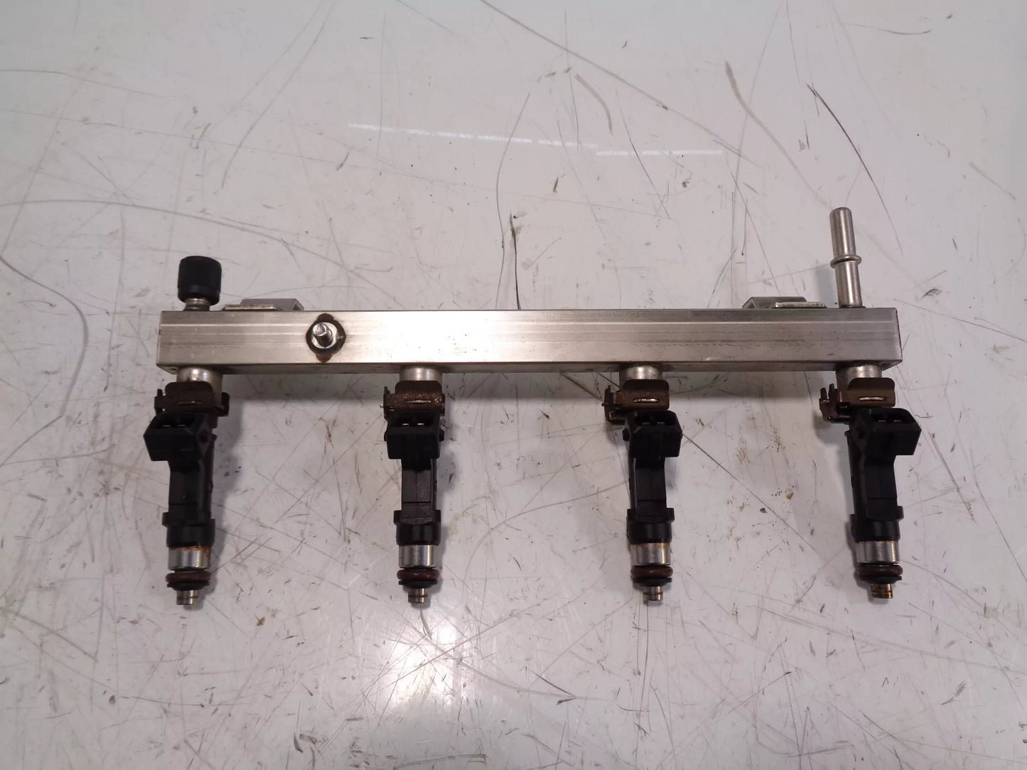 Rampa de inyectores Opel Vauxhall 1,4 B14XER 55572731