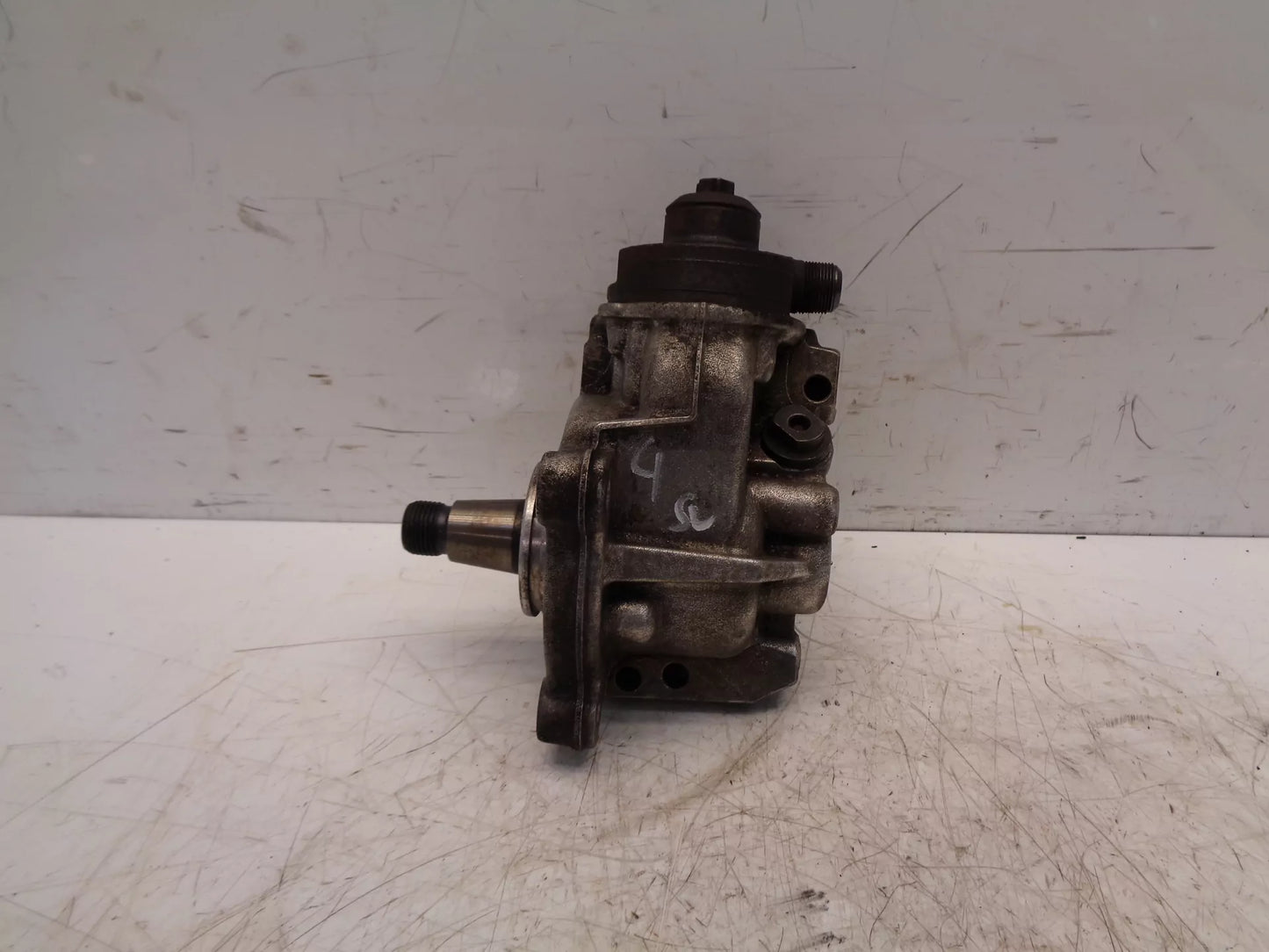 Bomba de alta presión Volkswagen Audi Skoda Seat Passat B8 2.0 TDI CRLB CRL