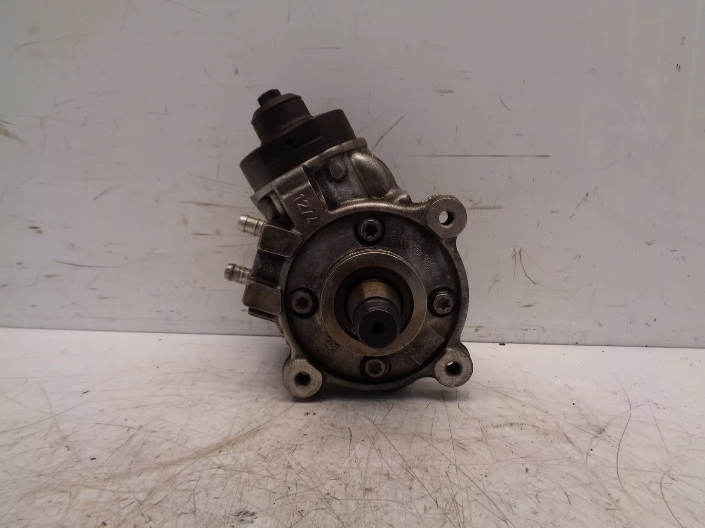 Bomba de alta presión Volkswagen Audi Skoda Seat Passat B8 2.0 TDI CRLB CRL