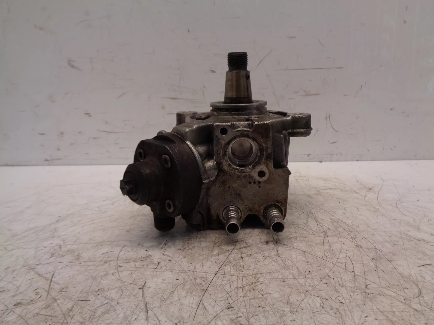 Bomba de alta presión Volkswagen Audi Skoda Seat Passat B8 2.0 TDI CRLB CRL