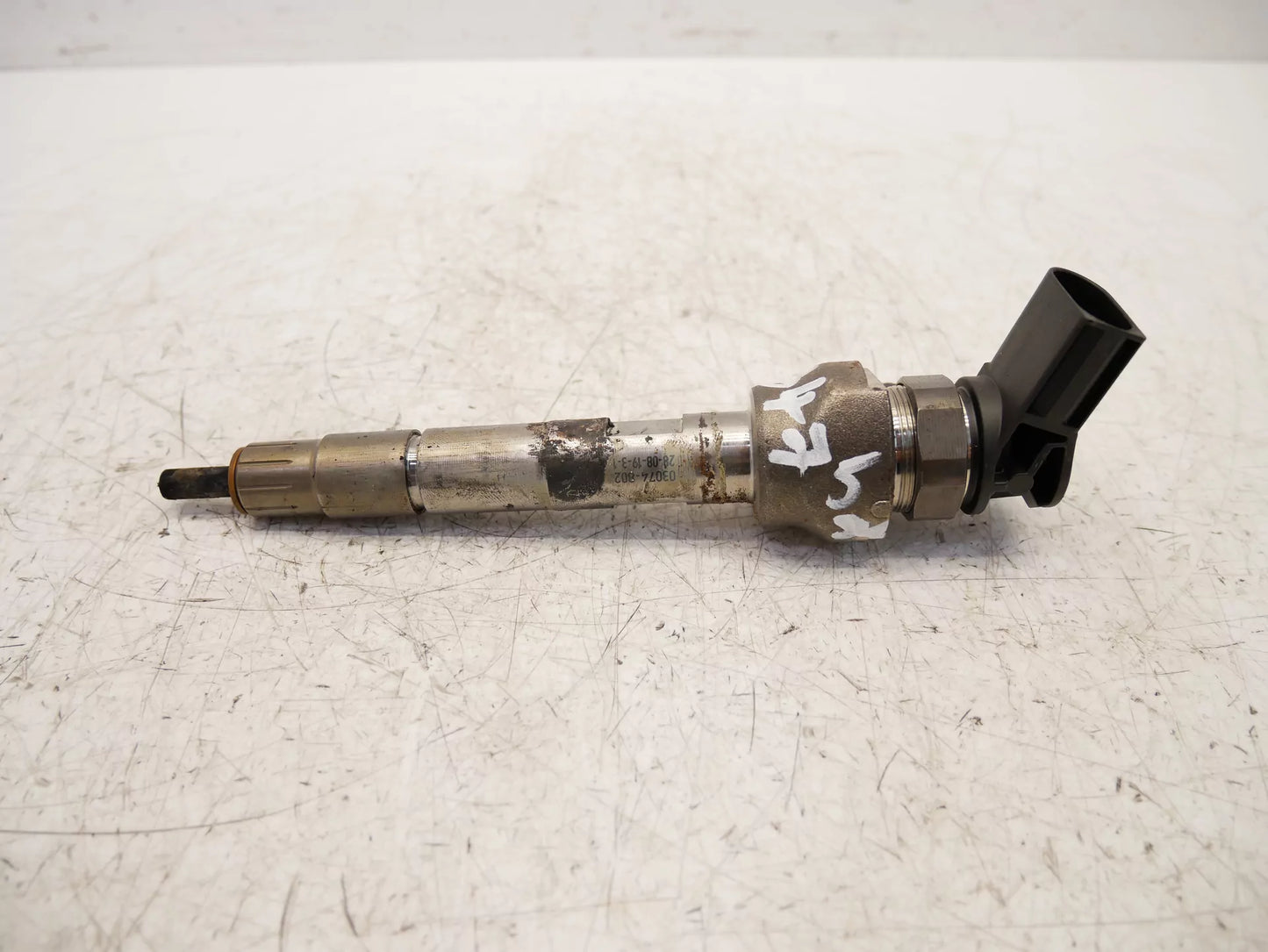 Inyector boquilla de inyección BMW X1 F48 2.0 20 d sDrive B47C20B 8579236