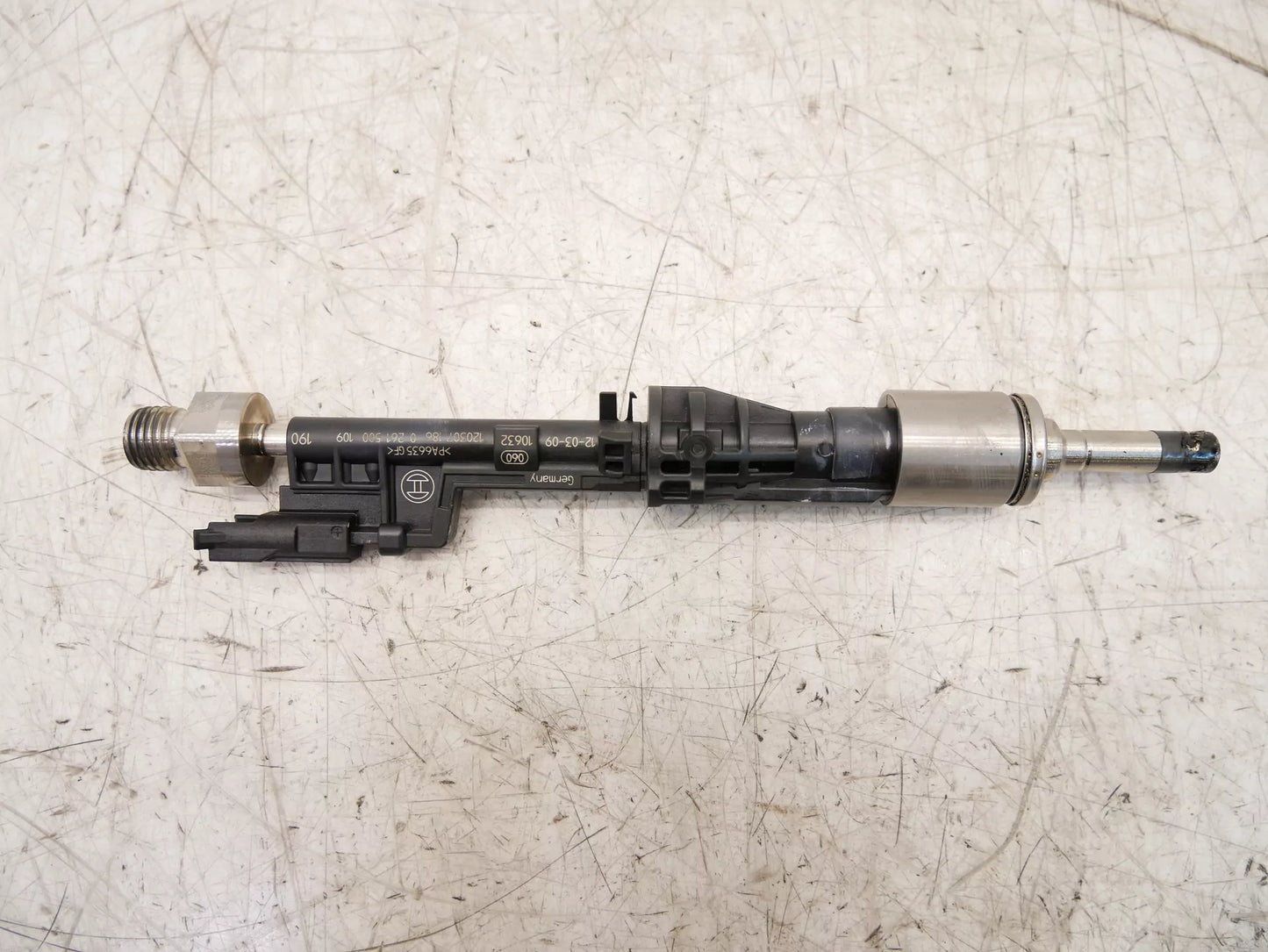 Inyector boquilla de inyección BMW X5 X3 F10 F11 F30 F31 2.0 i N20B20A 7597870