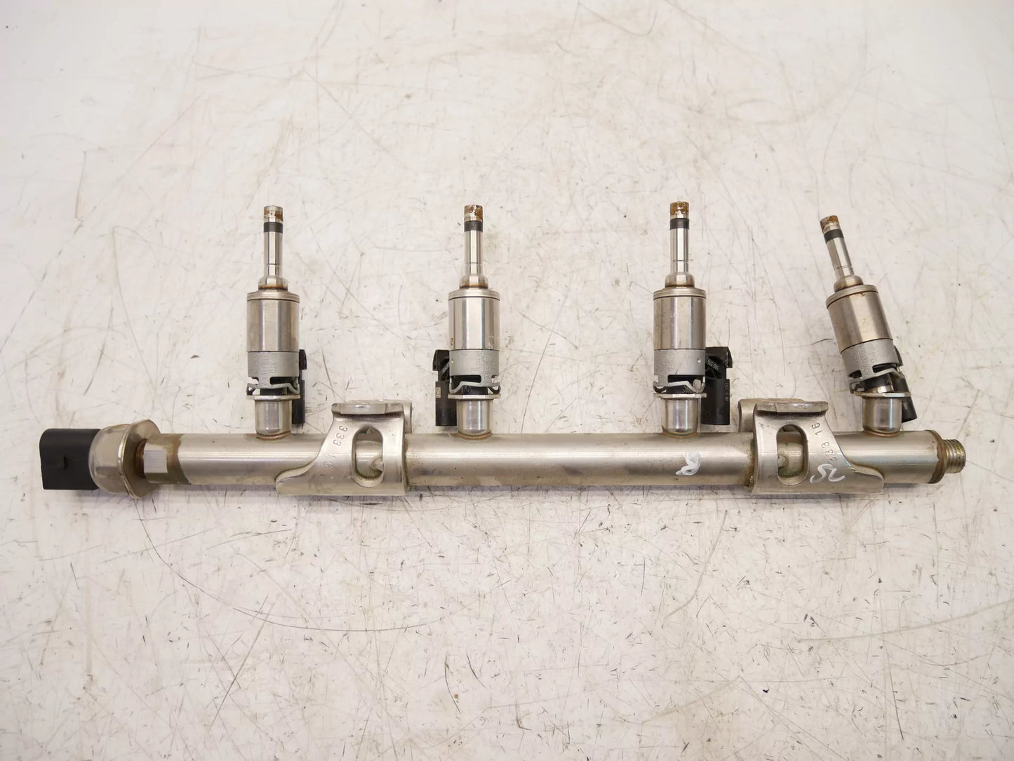 Rampa de inyectores Audi 1,4 TFSI CZC CZCA 04E133036A 06K906051A