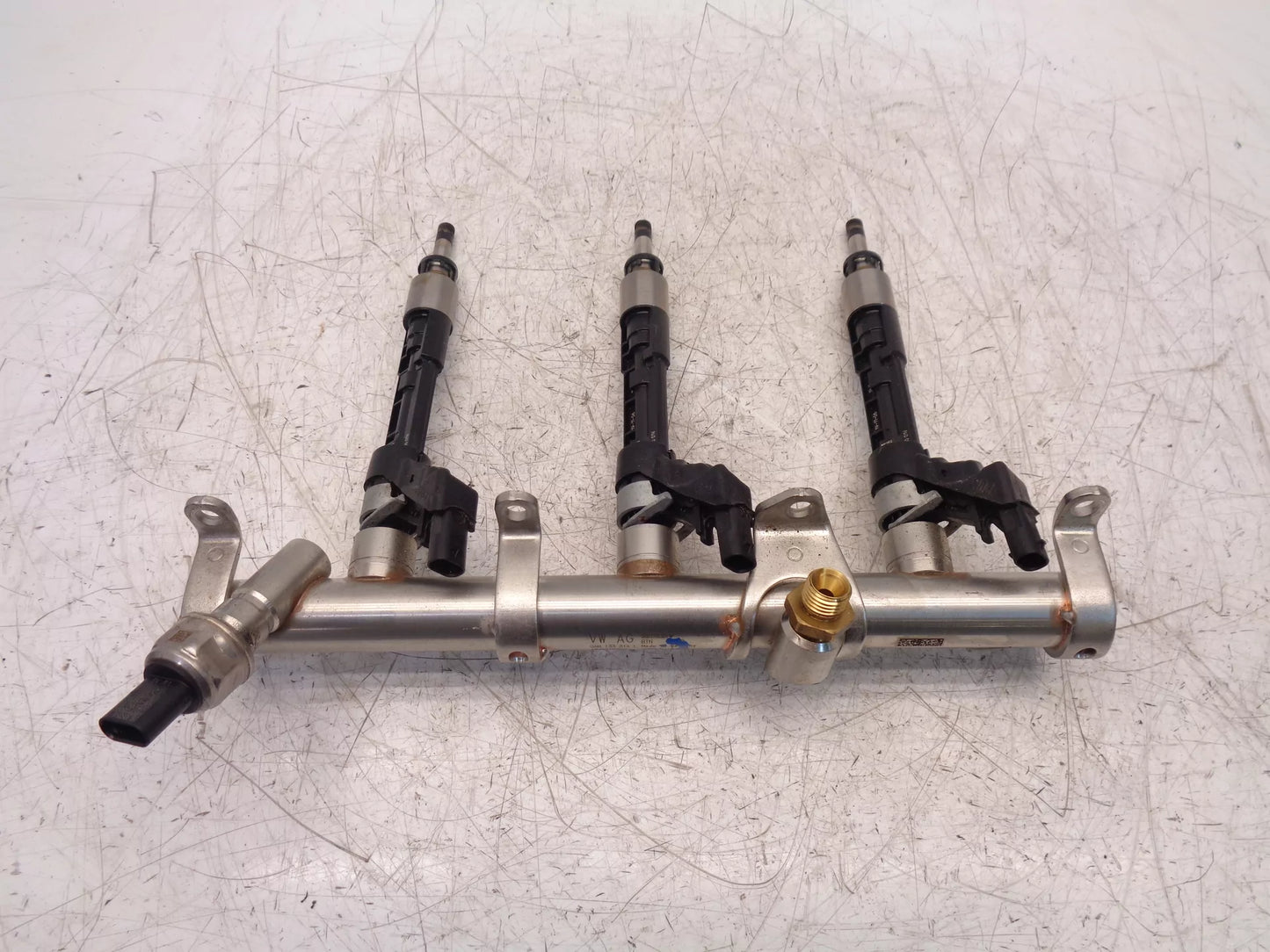 Rampa de inyectores Audi 3,0 CWG CWGD 06M133316L 06M906036D