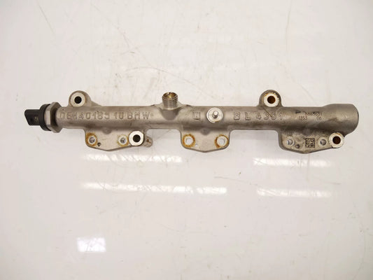 Rampa de inyectores BMW 1,5 218 i B38A15A B38 8665631