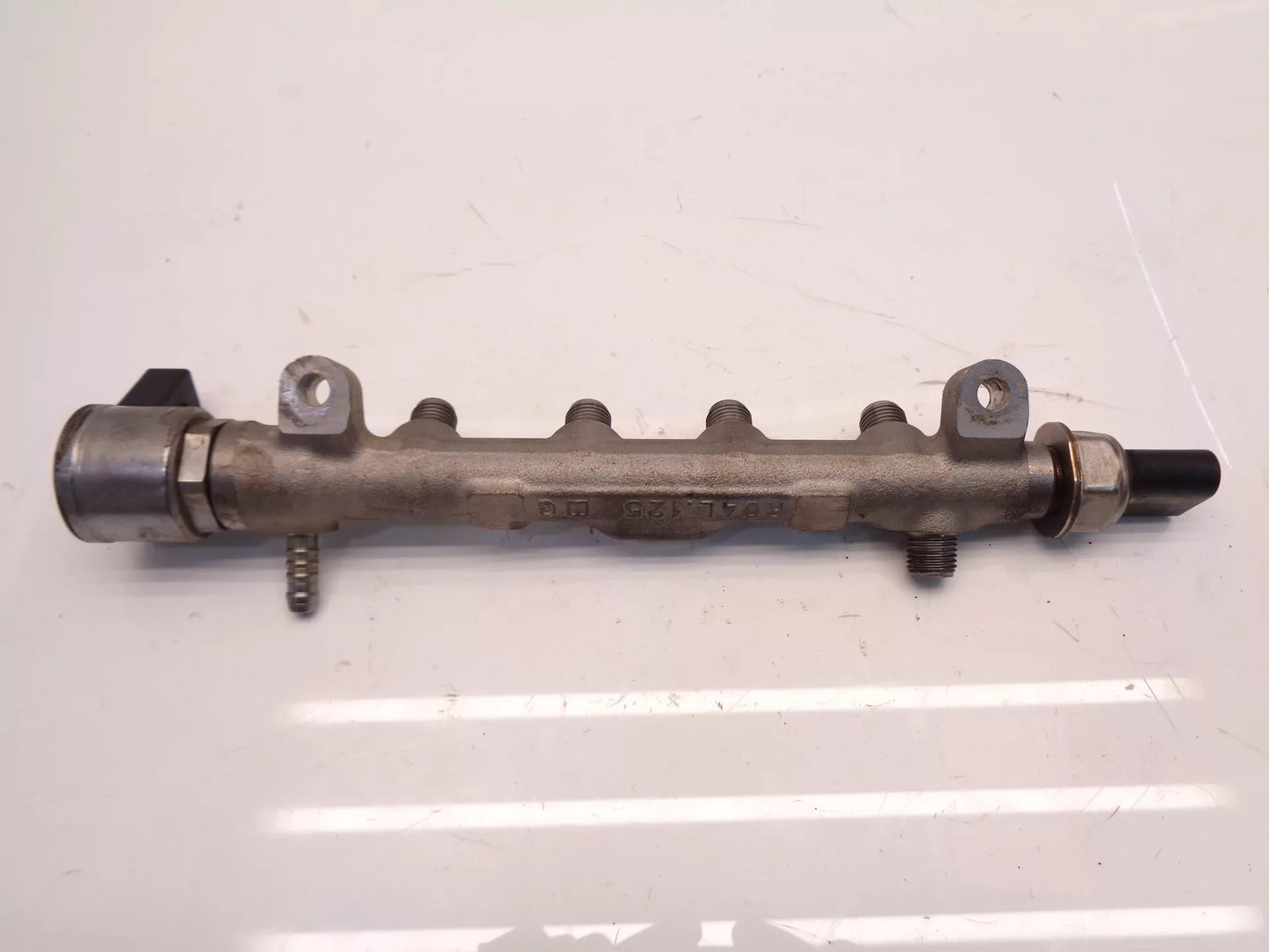 Rampa inyectora Audi 2,0 TDI CNHC CNH 04L089G R04L125