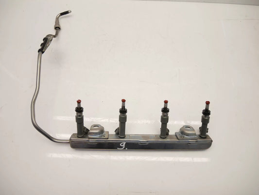 Rampa de inyectores Toyota 1,8 Hybrid 2ZR-FXE 23250-0T110