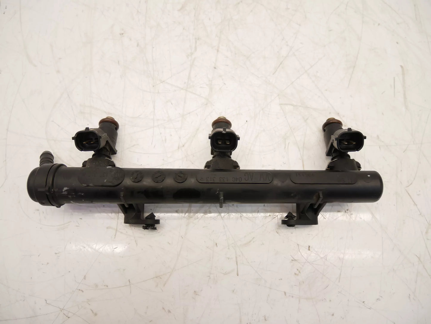 Rampa de inyectores Seat Skoda Volkswagen 1,0 CHY CHYB 04C133313R