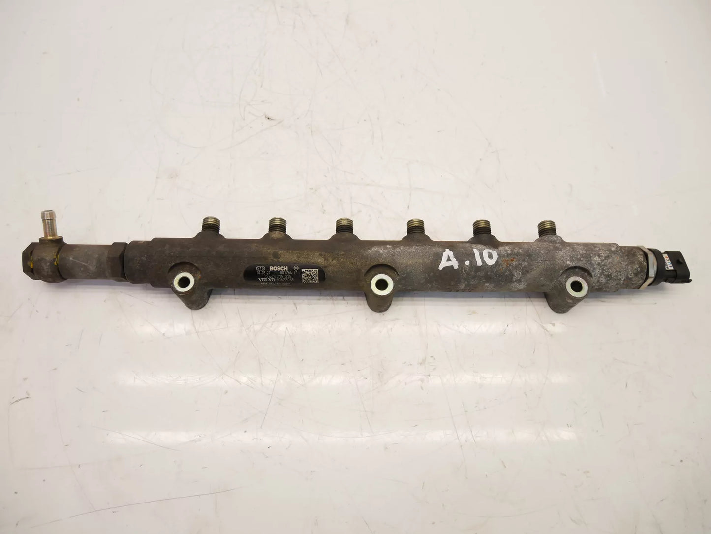 Rampa inyectora Volvo 2,4 D5 AWD D5244T 30622085 0445215015