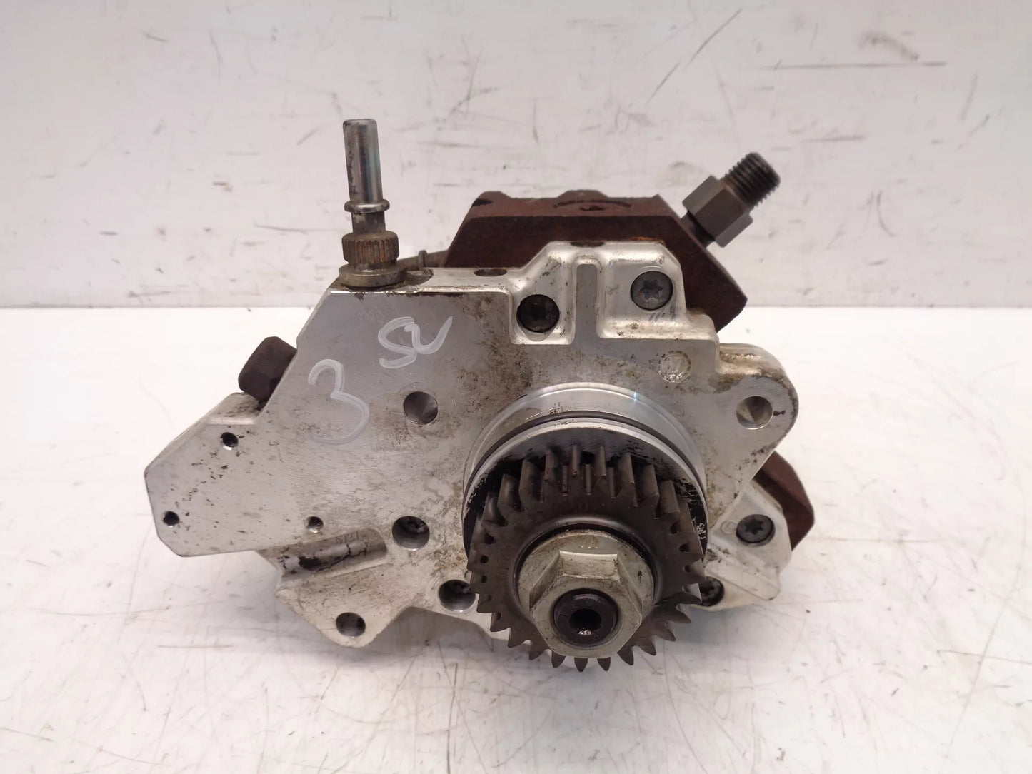 Bomba de alta presión Opel Vivaro 2.0 DCI Diesel LDN M9R780 0445010099