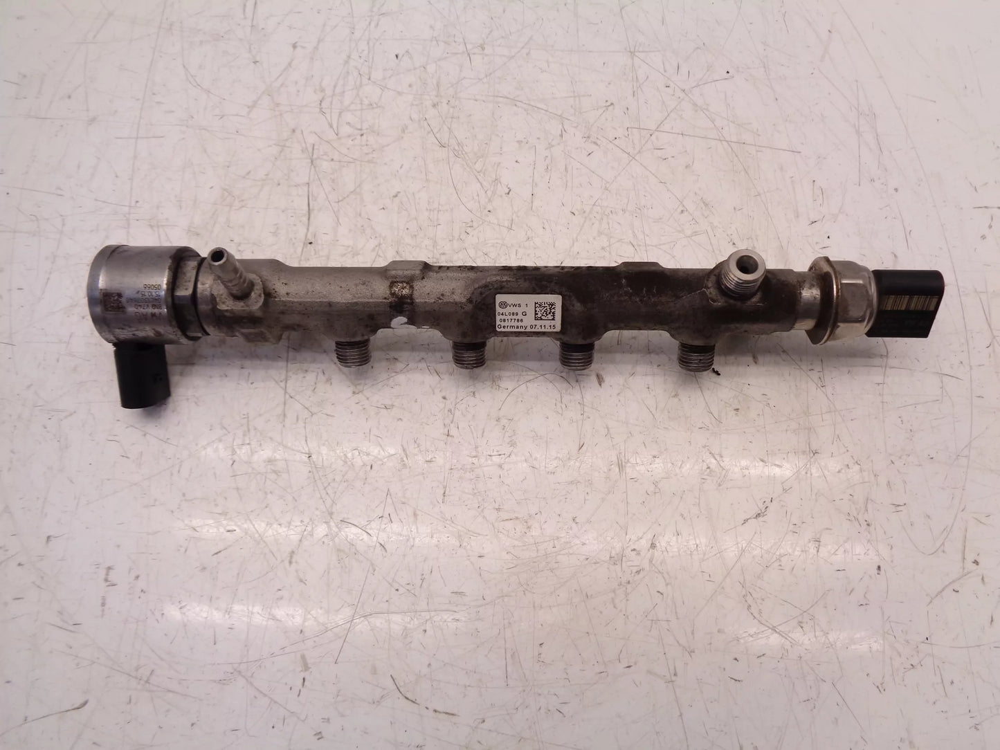 Rampa inyectora Audi Seat Skoda Volkswagen 1,6 TDI DBKA DBK 04L089G