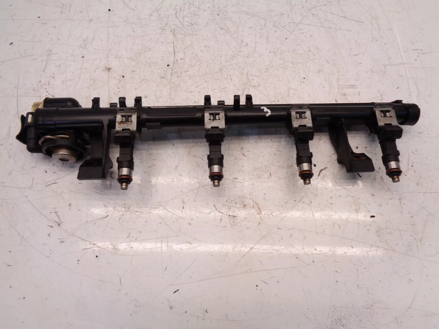 Rampa de inyectores Ford 1,25 gasolina SNJA 9H487-AA