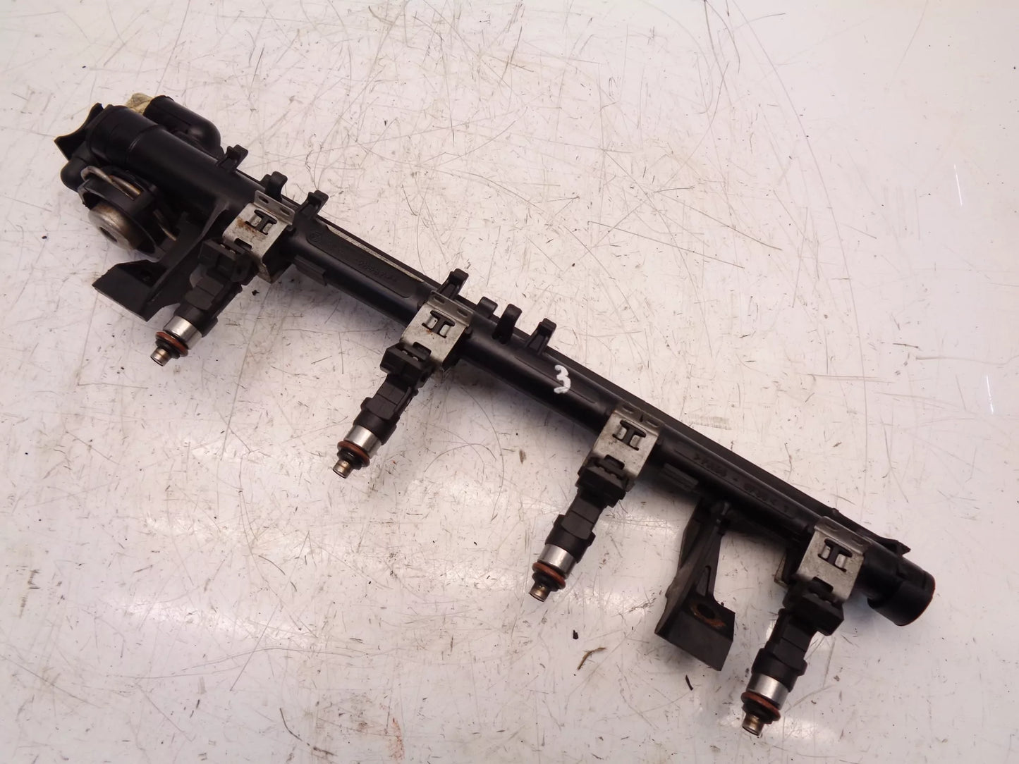 Rampa de inyectores Ford 1,25 gasolina SNJA 9H487-AA