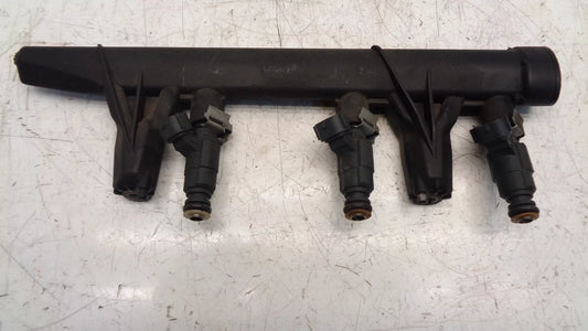 Rampa de inyectores Peugeot 1,2 HMZ HM01 EB2F 9676020480