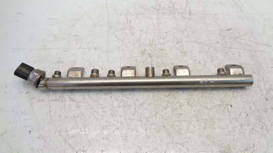 Rampa inyectora BMW Serie 5 F10 F11 Serie 6 F13 F12 i 4.4 BiTurbo N63B44A 7537319