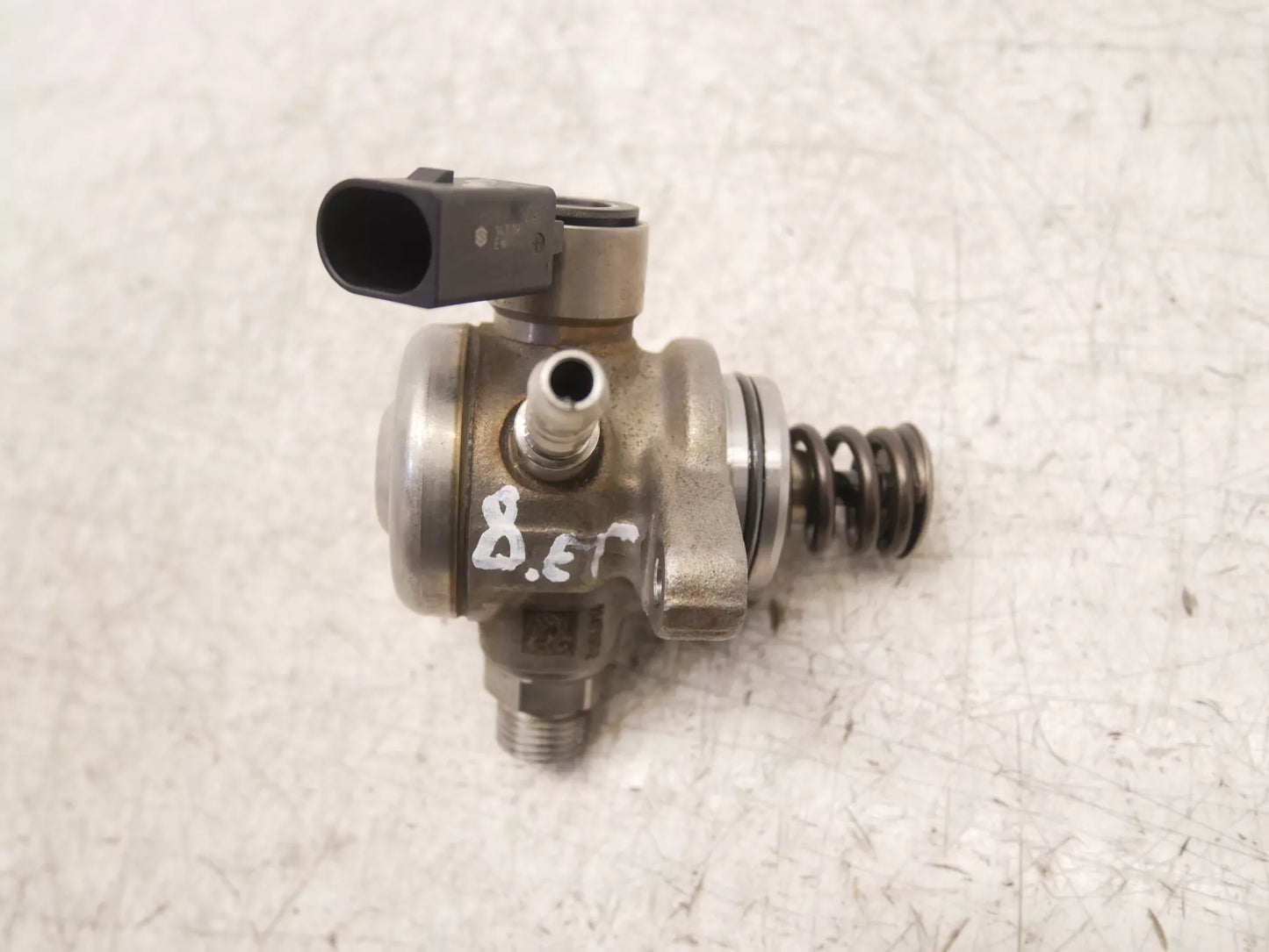 Bomba de combustible Audi Seat Skoda Volkswagen 1,0 TSI TFSI DKRF DKR 04E127027N