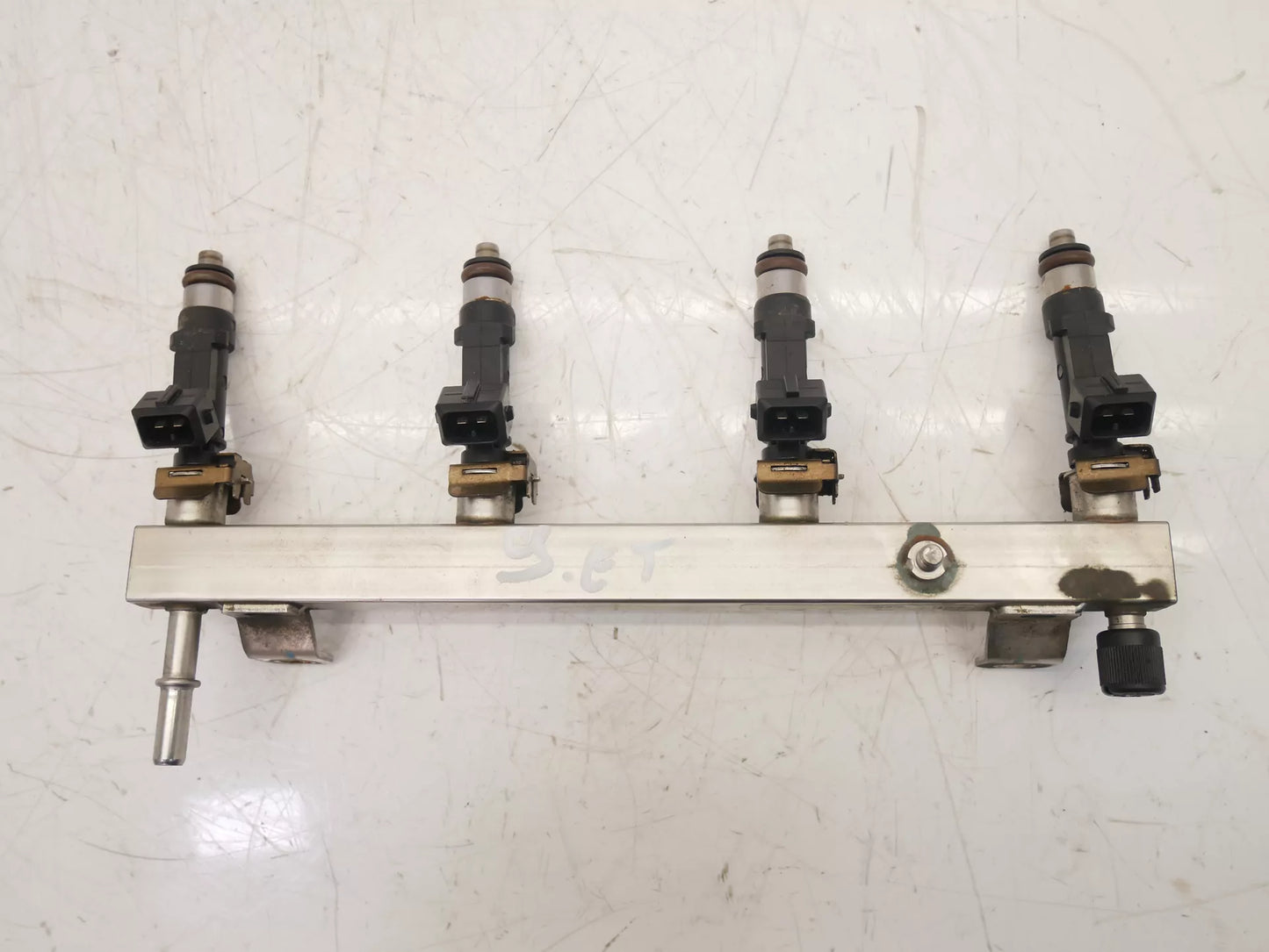 Rampa de inyectores Opel 1,4 gasolina B14 XEJ 55572731