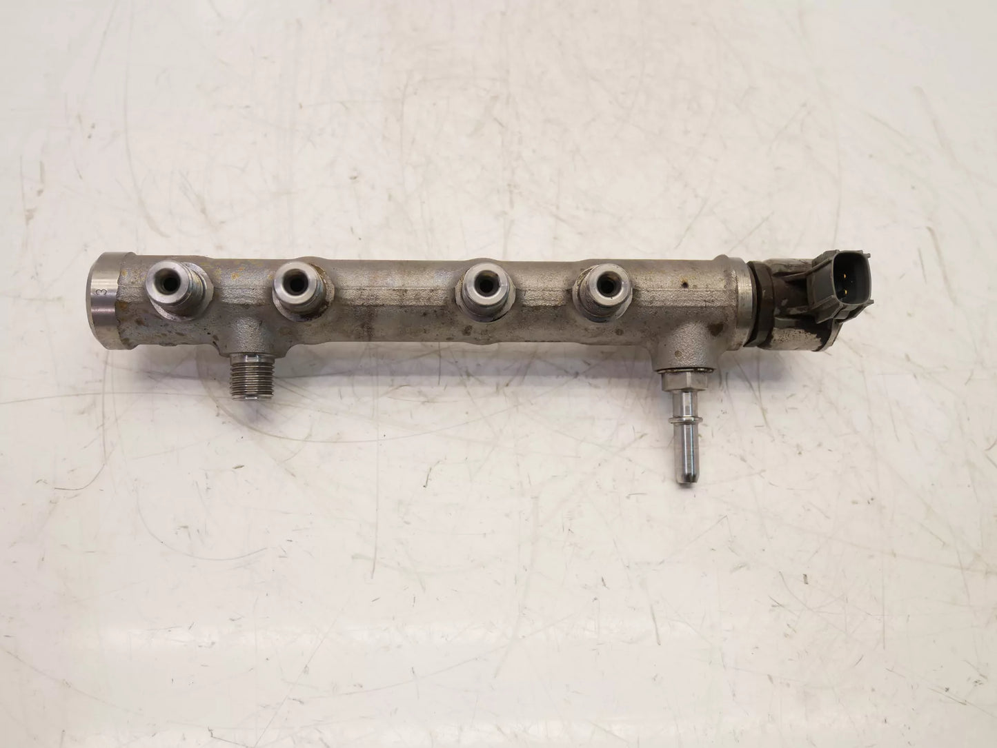 Rampa inyectora Volvo 2,0 Diesel Hybrid D420T2 31432834