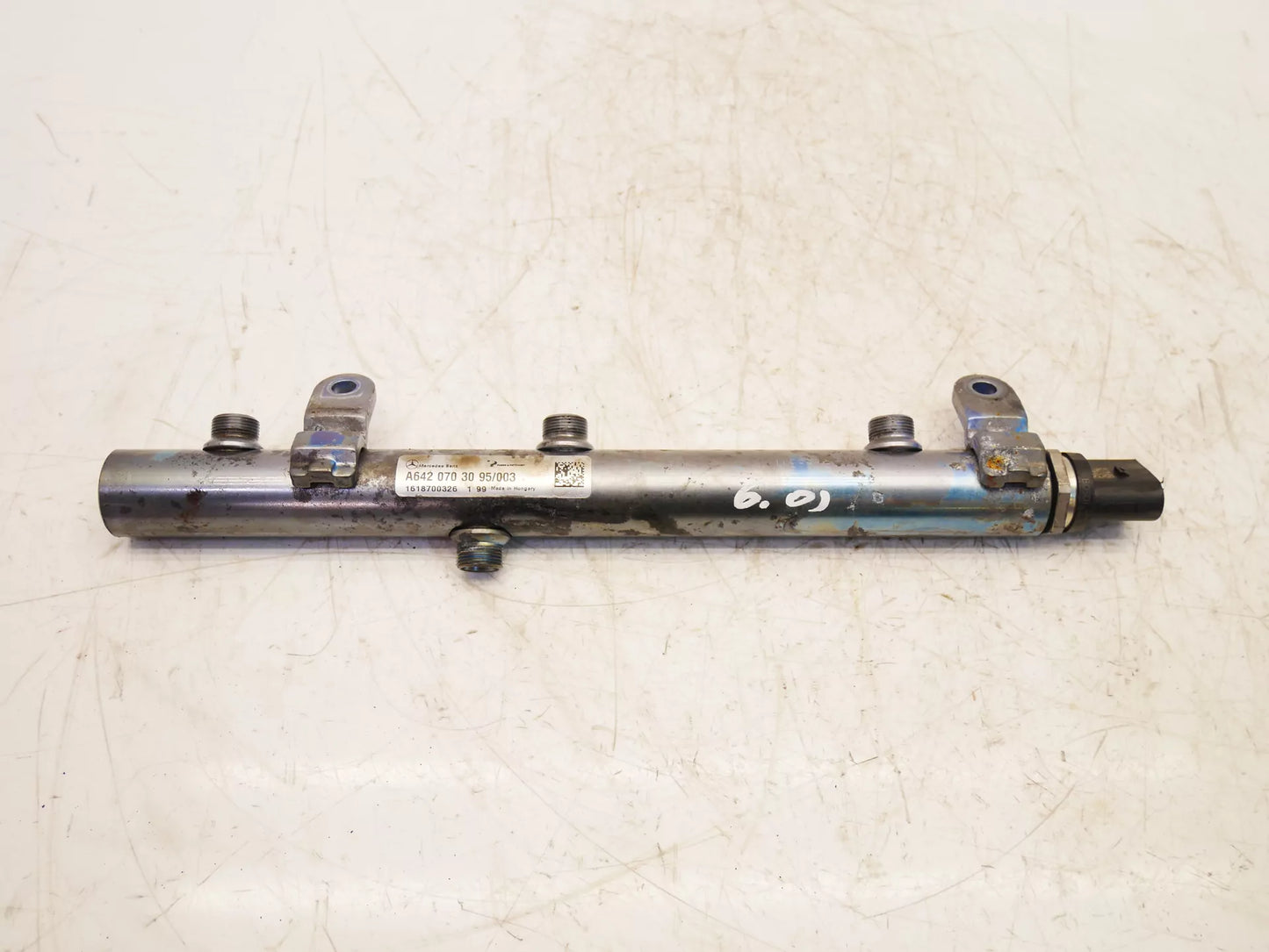 Rampa de inyectores Mercedes-Benz E 350 BlueTec 3,0 V6 OM642.838 OM642 642.838 A6420703095