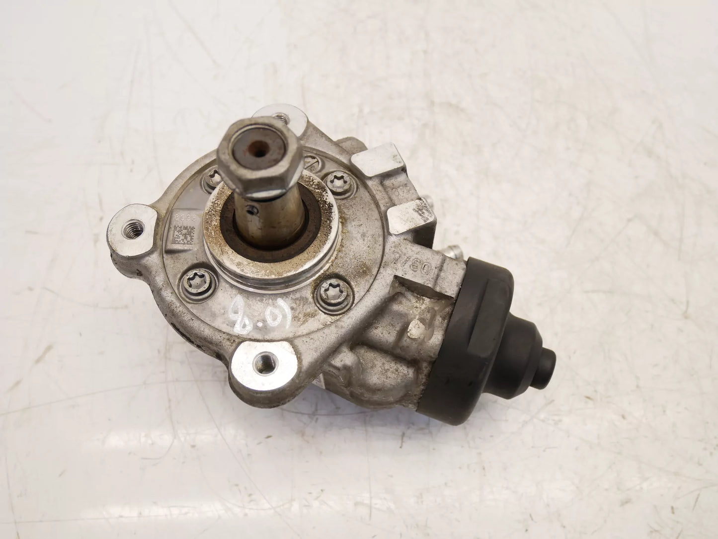 Bomba de alta presión Audi A5 8F7 2.0 TDI CGLC 0445010529