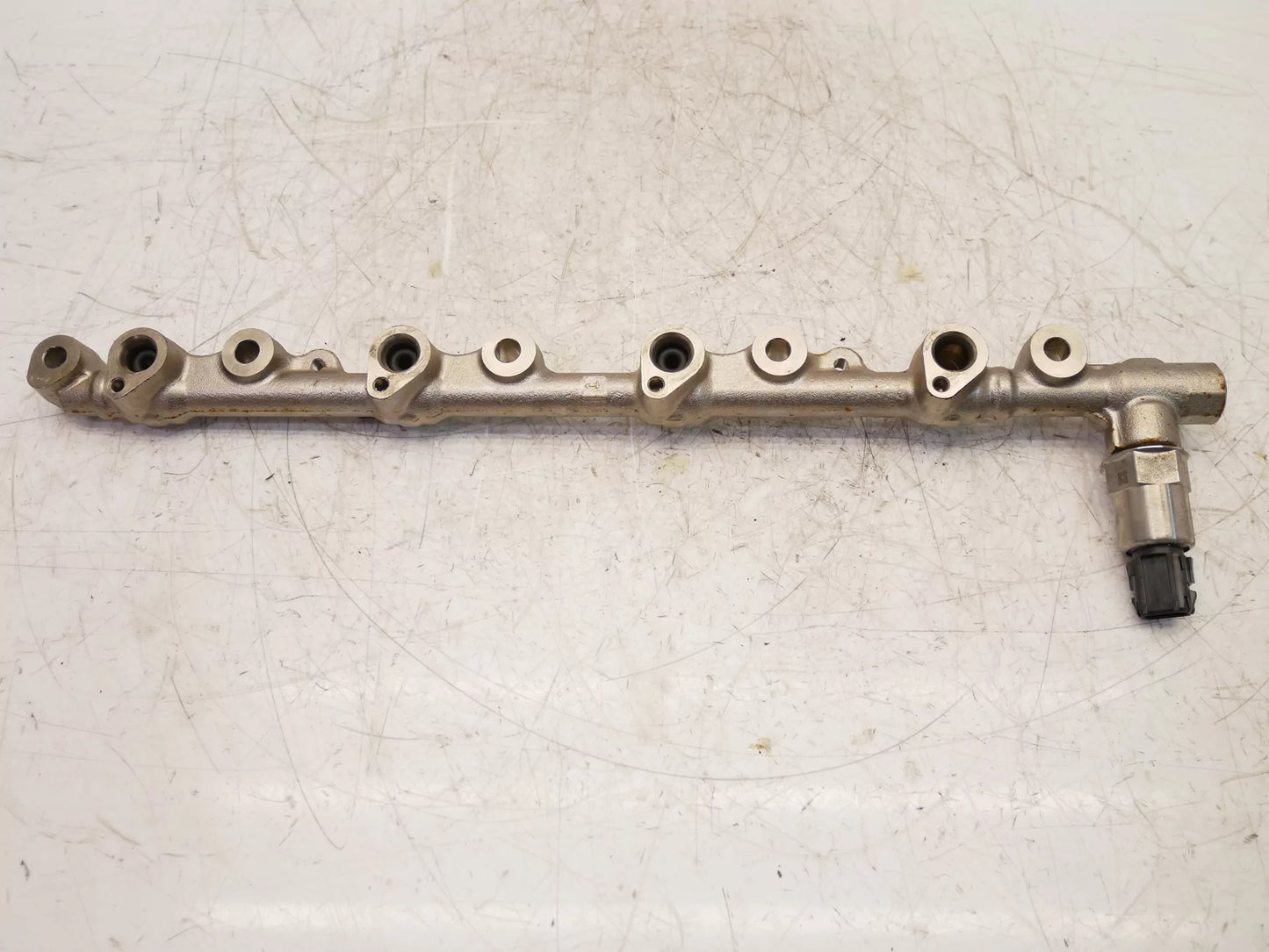 Rampa de inyectores Lexus 2,5 300h gasolina Hybrid 2AR-FSE 2AR 89458-30030