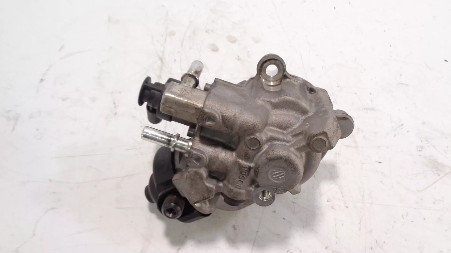 Bomba de alta presión BMW Serie 1 F20 F21 2.0 D B47D20A 8511626 0445010588