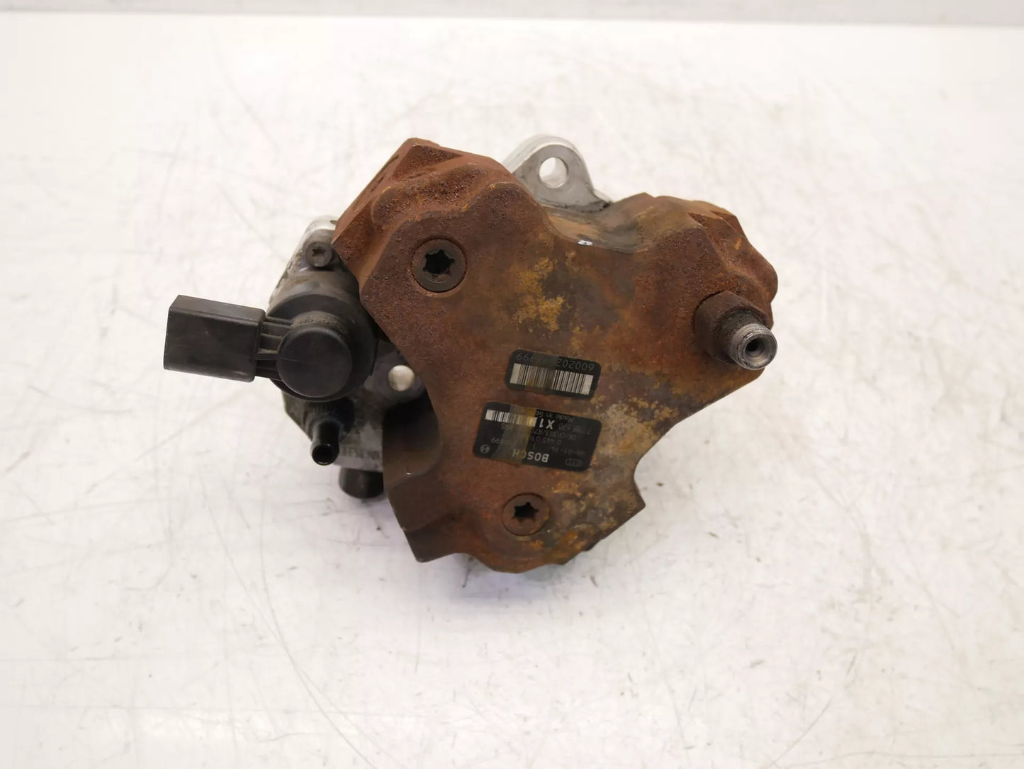 Bomba de alta presión BMW Serie 3 E90 E91 2.0 d 204D4 M47D20 M47 0445010045 7788670