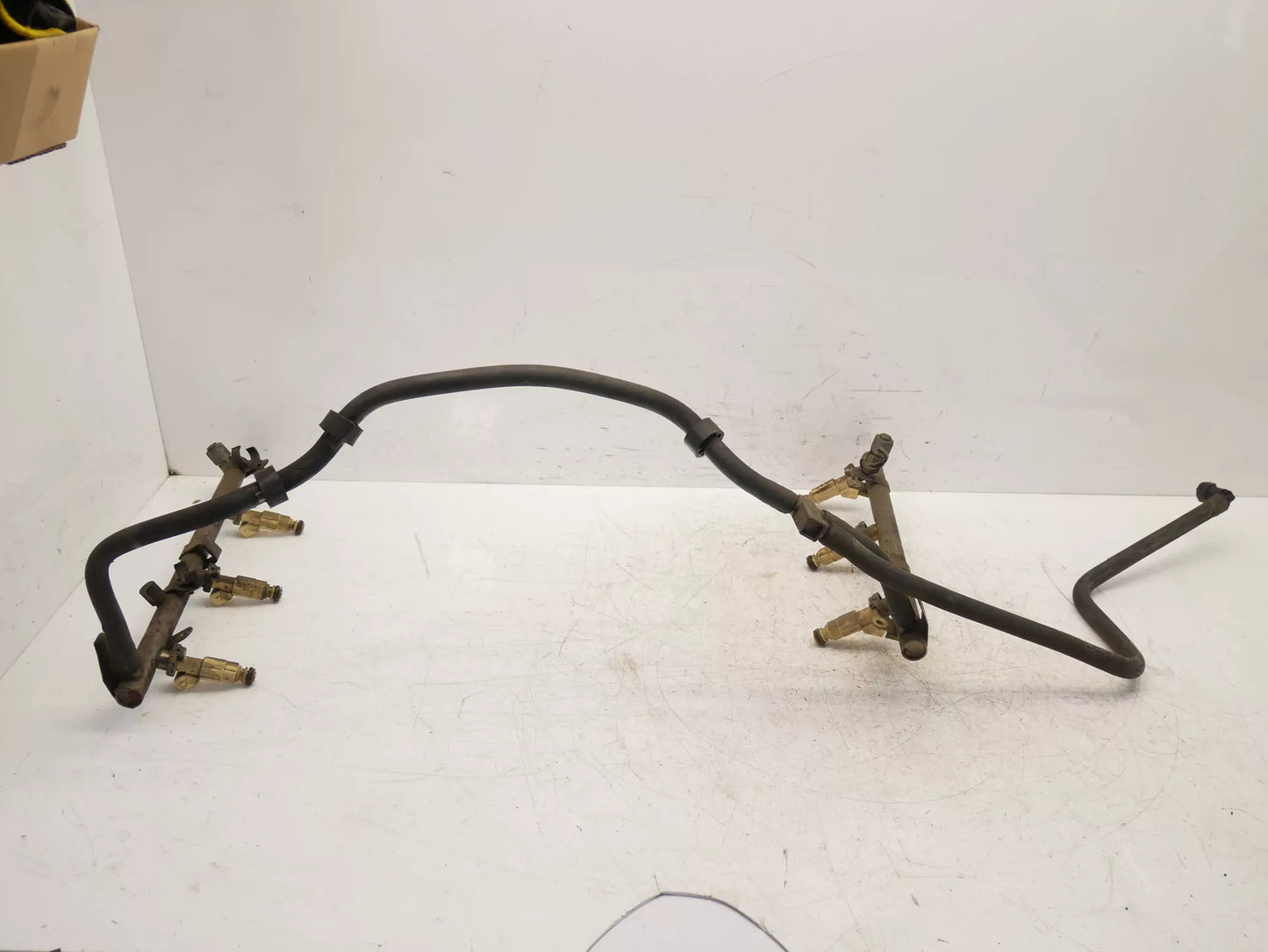 Rampa de inyectores Porsche 3,2 S gasolina 96.24 M96.24