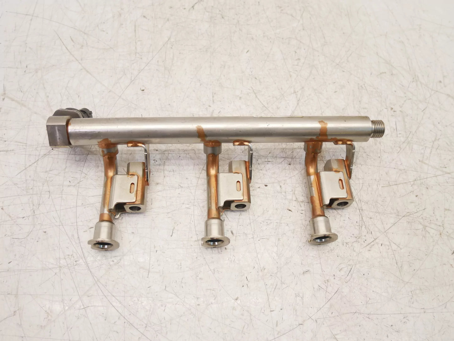 Rampa de inyectores Ford 1,0 EcoBoost M1DA DM5G-9H487-AA