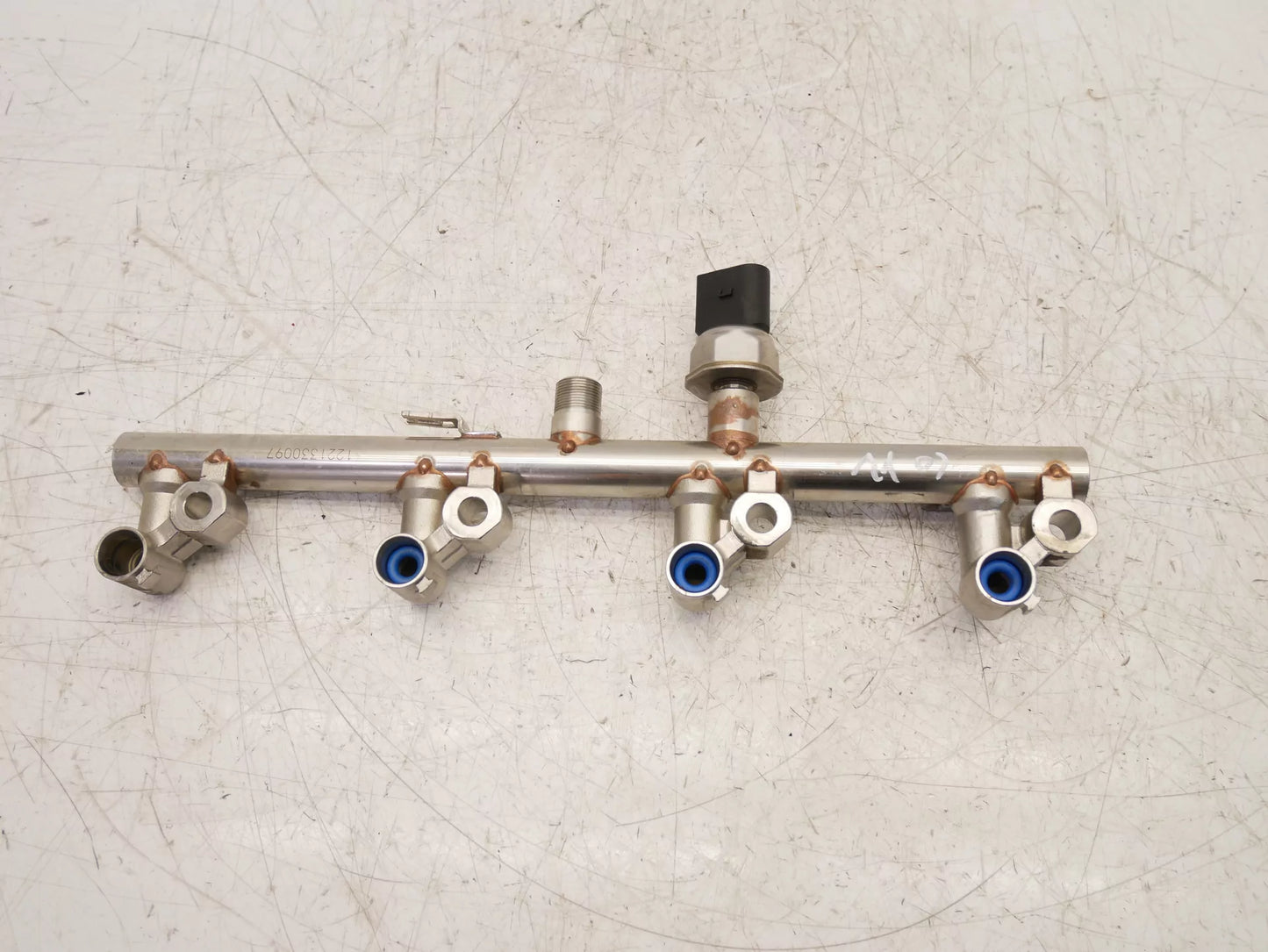 Rampa de inyectores Mercedes-Benz 1,8 CGI 271.860 A2710705495