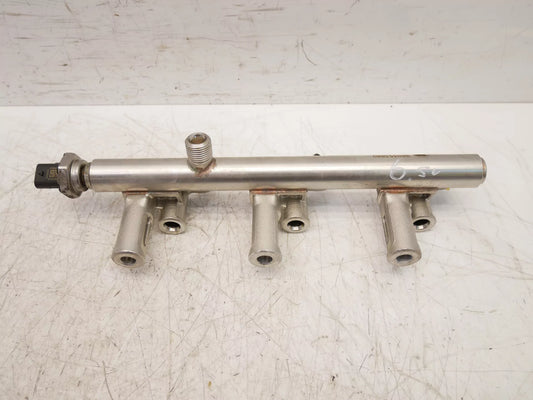 Rampa de inyectores Opel Vauxhall 1,2 68 F12 F12XHL EB2ADTD HN05 9811353880