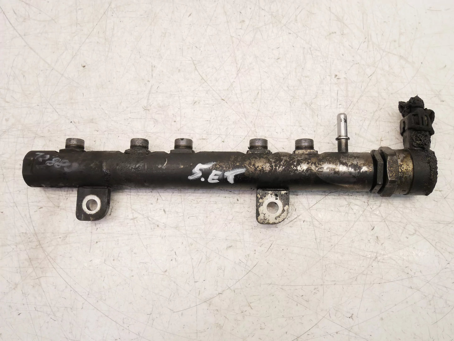 Rampa inyectora Defecto Maserati 3,0 D Diesel M15746D M157 VM 35022119G 0445216044