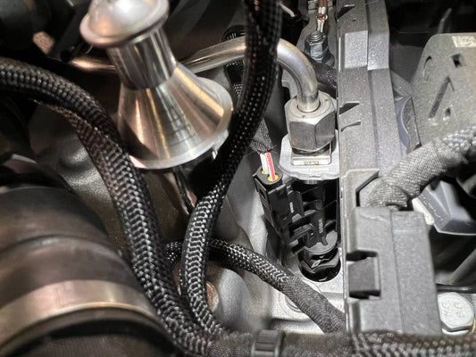 Inyector Rolls Royce Ghost 6.75 V12 N74B68A N74 0261500495 NUEVO