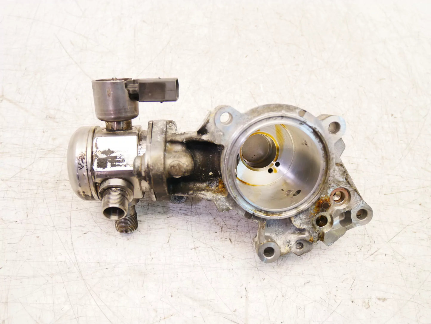 Bomba de combustible Mercedes-Benz 3,0 43 AMG M276.823 276.823 A2780701101