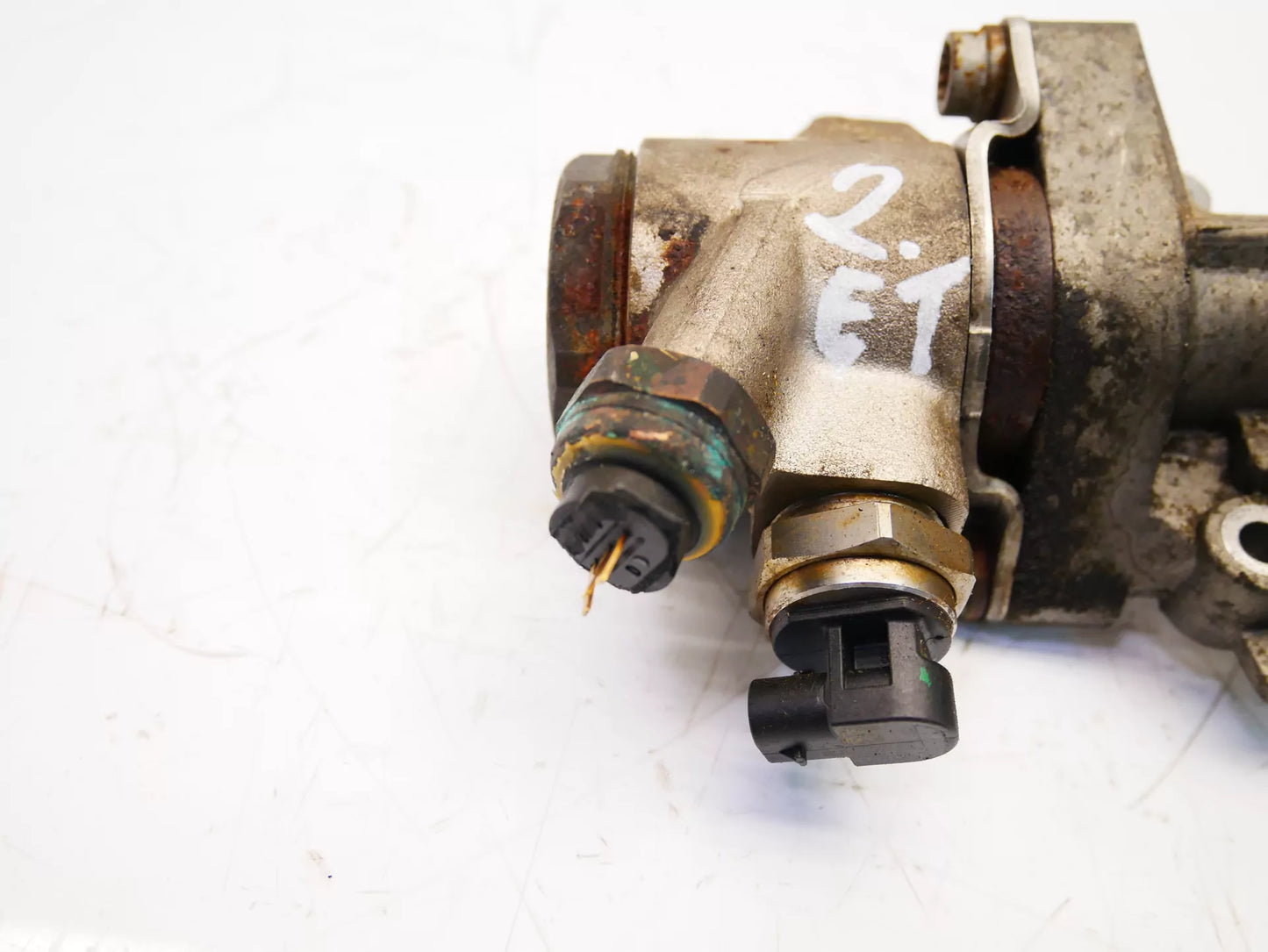 Bomba de combustible Porsche Volkswagen 3,0 S E-Hybrid CGE MCG.EA MCGEA 06E103535