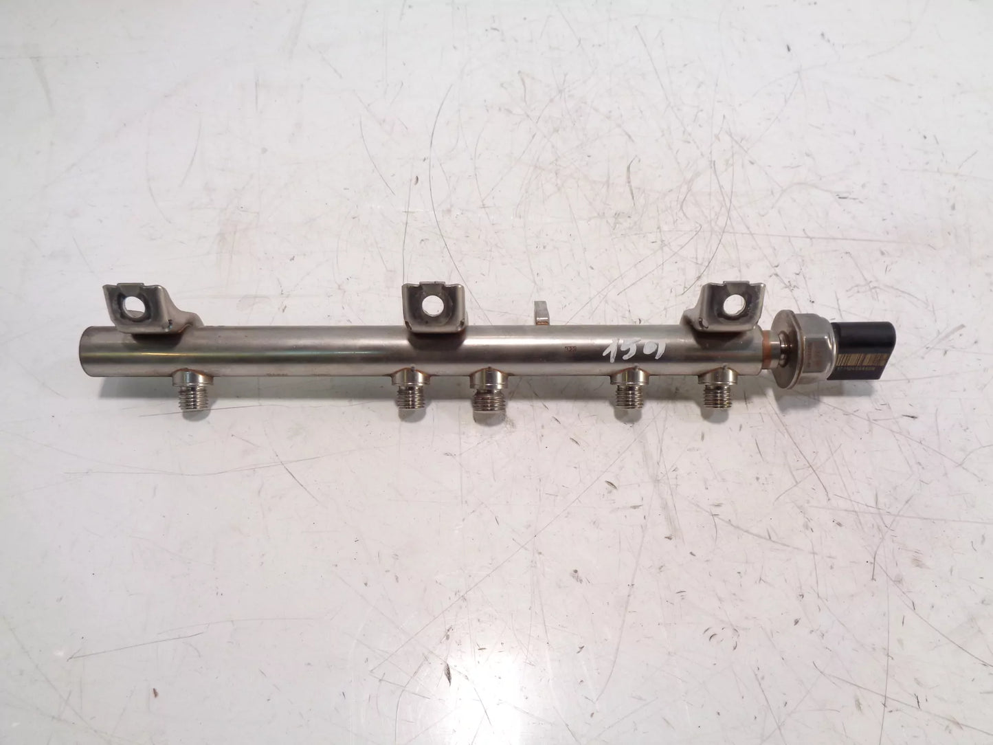 Rampa de inyectores BMW 2,0 i N43B20A N43 7562474