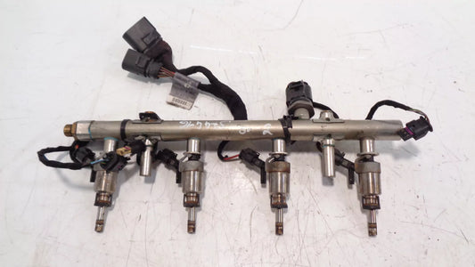 Rampa de inyectores Audi 2,0 45 TFSI Quattro DKTB DKT 06K133317G