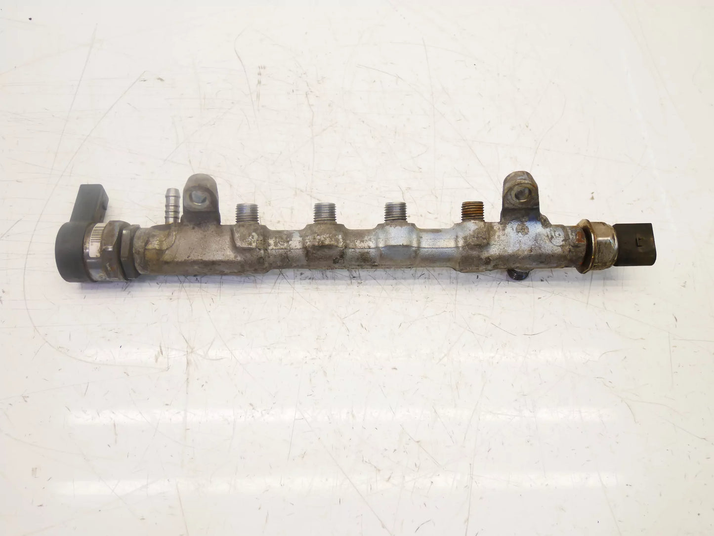 Rampa inyectora Volkswagen Volkswagen 2,0 TDI Diesel CSLC CSL 03L130093