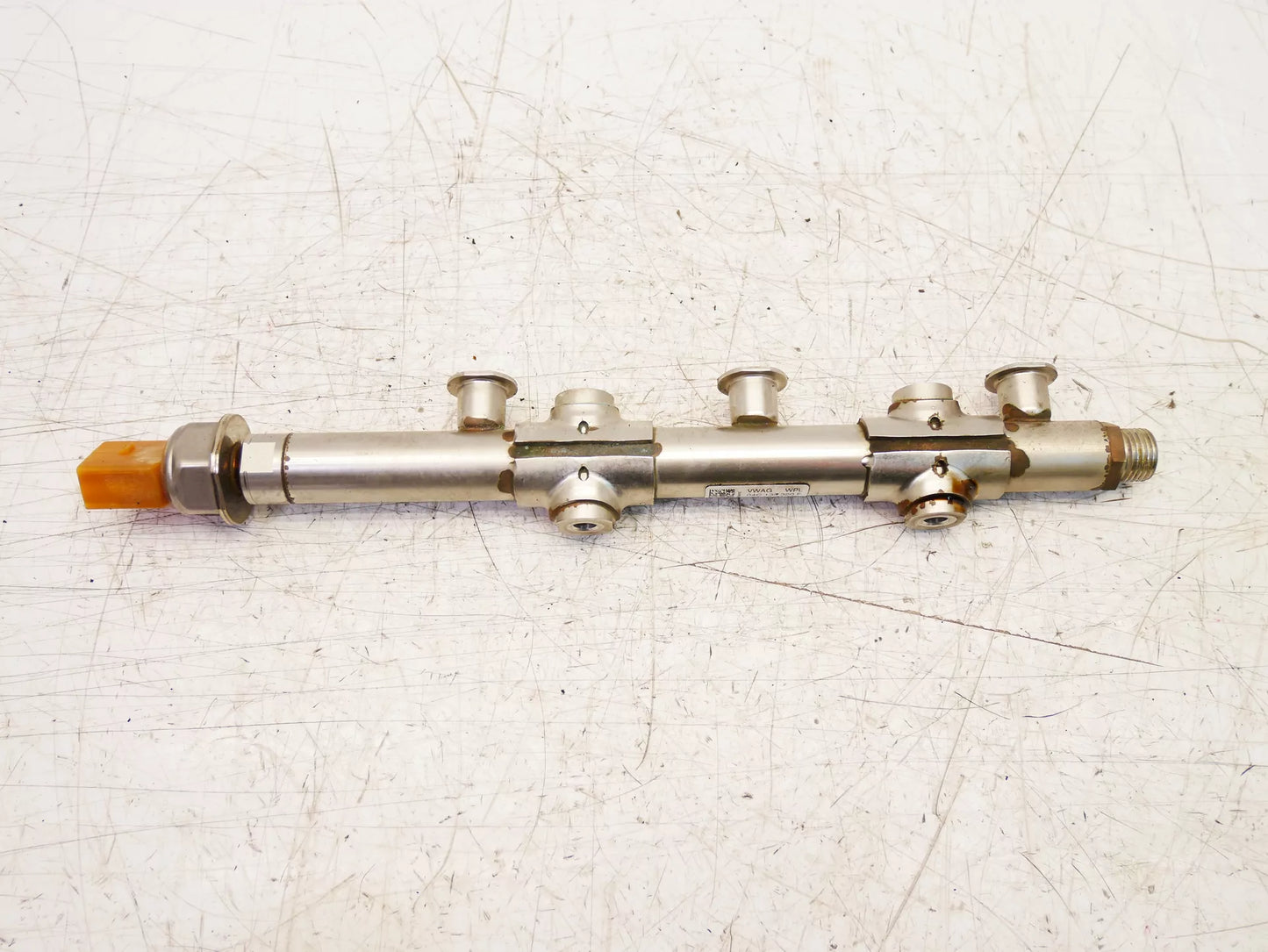 Rampa de inyectores Seat Skoda Volkswagen 1,0 TSI CHZC CHZ 04C133320F