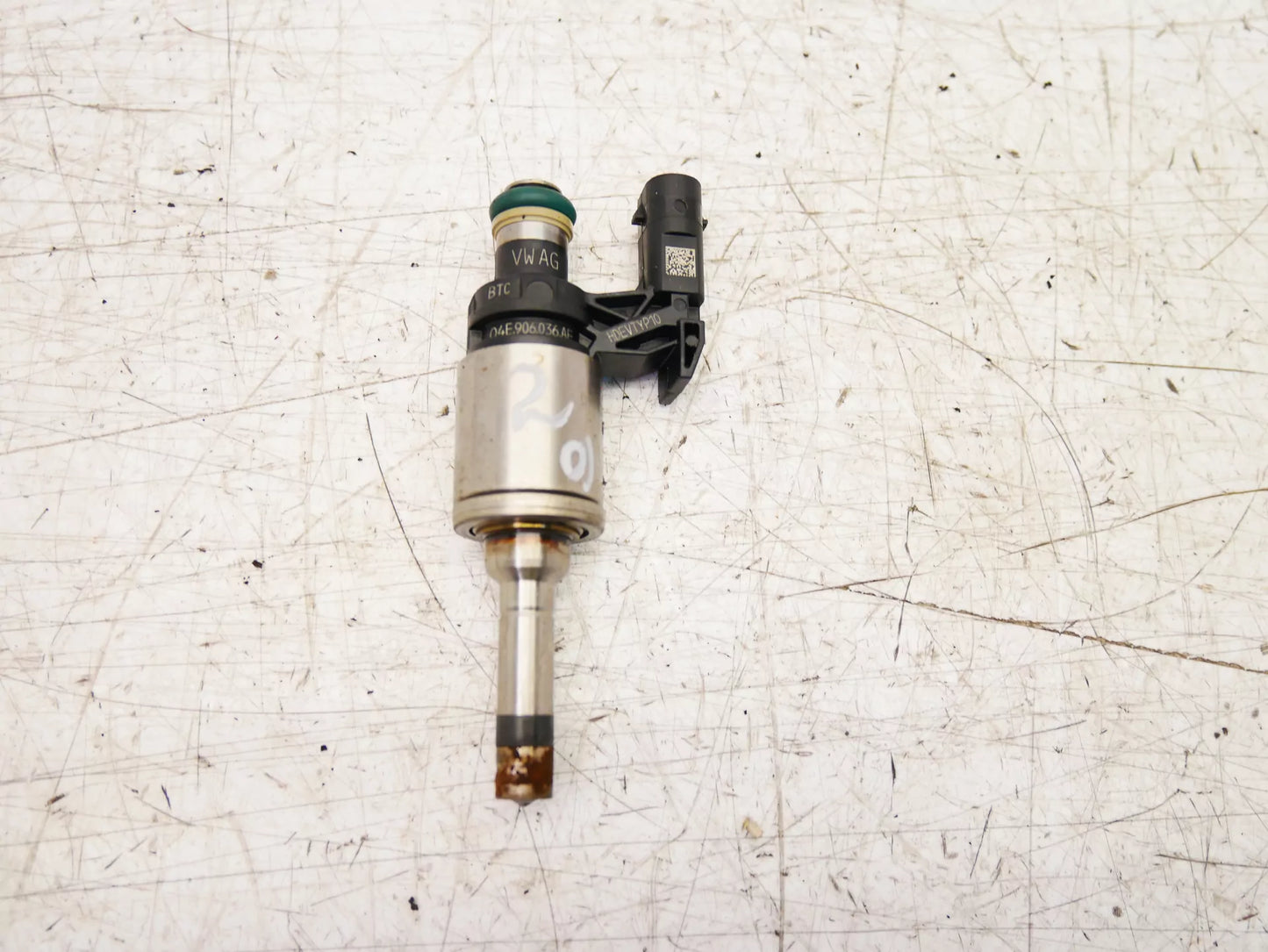 Inyector boquilla de inyección Seat Skoda Volkswagen Golf Polo 1.0 TSI CHZC CHZ 04E906036AE