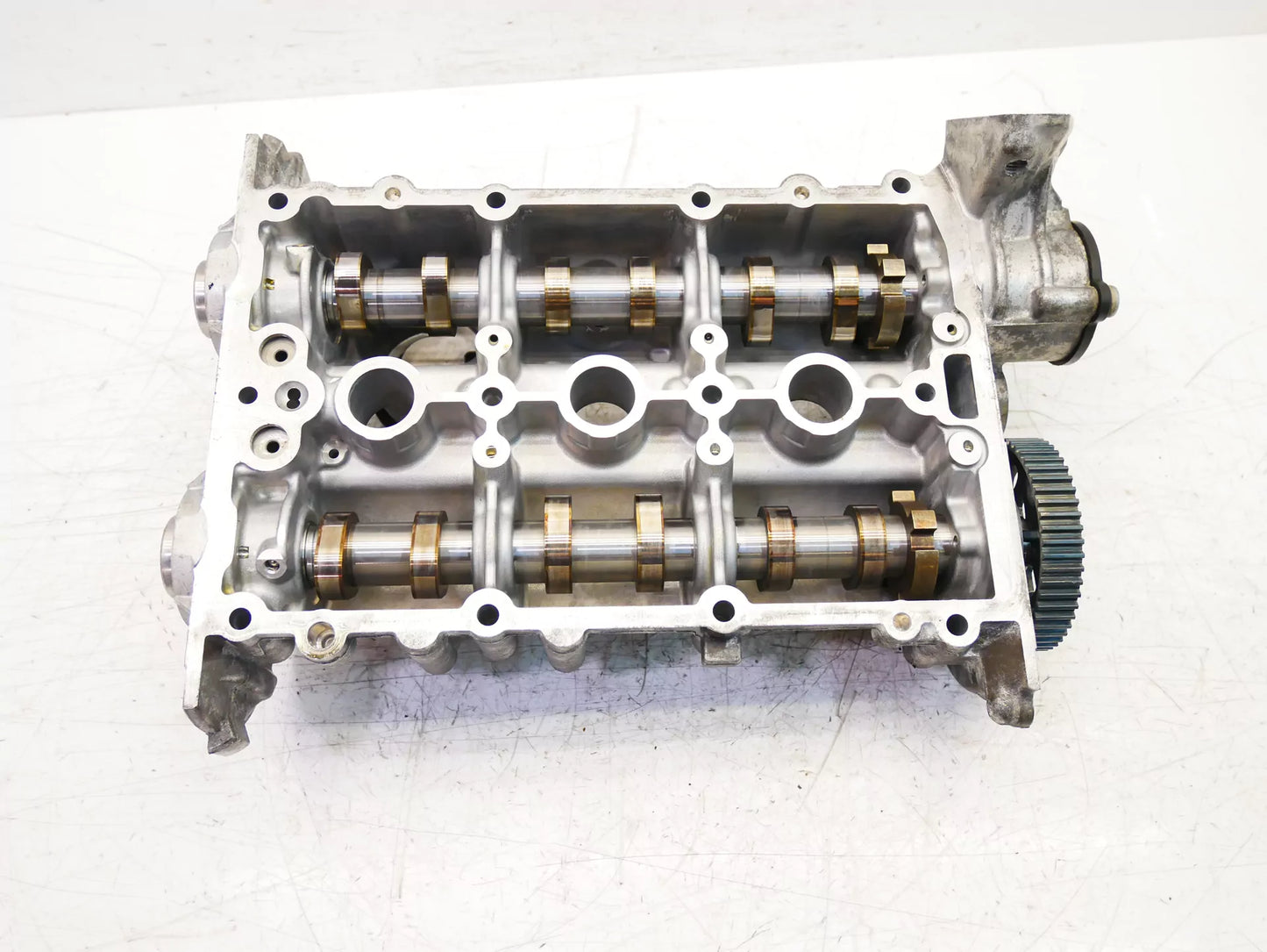Tapa de válvulas con árboles de levas Seat Skoda Volkswagen 1.0 TSI CHZC CHZ 04C103479K