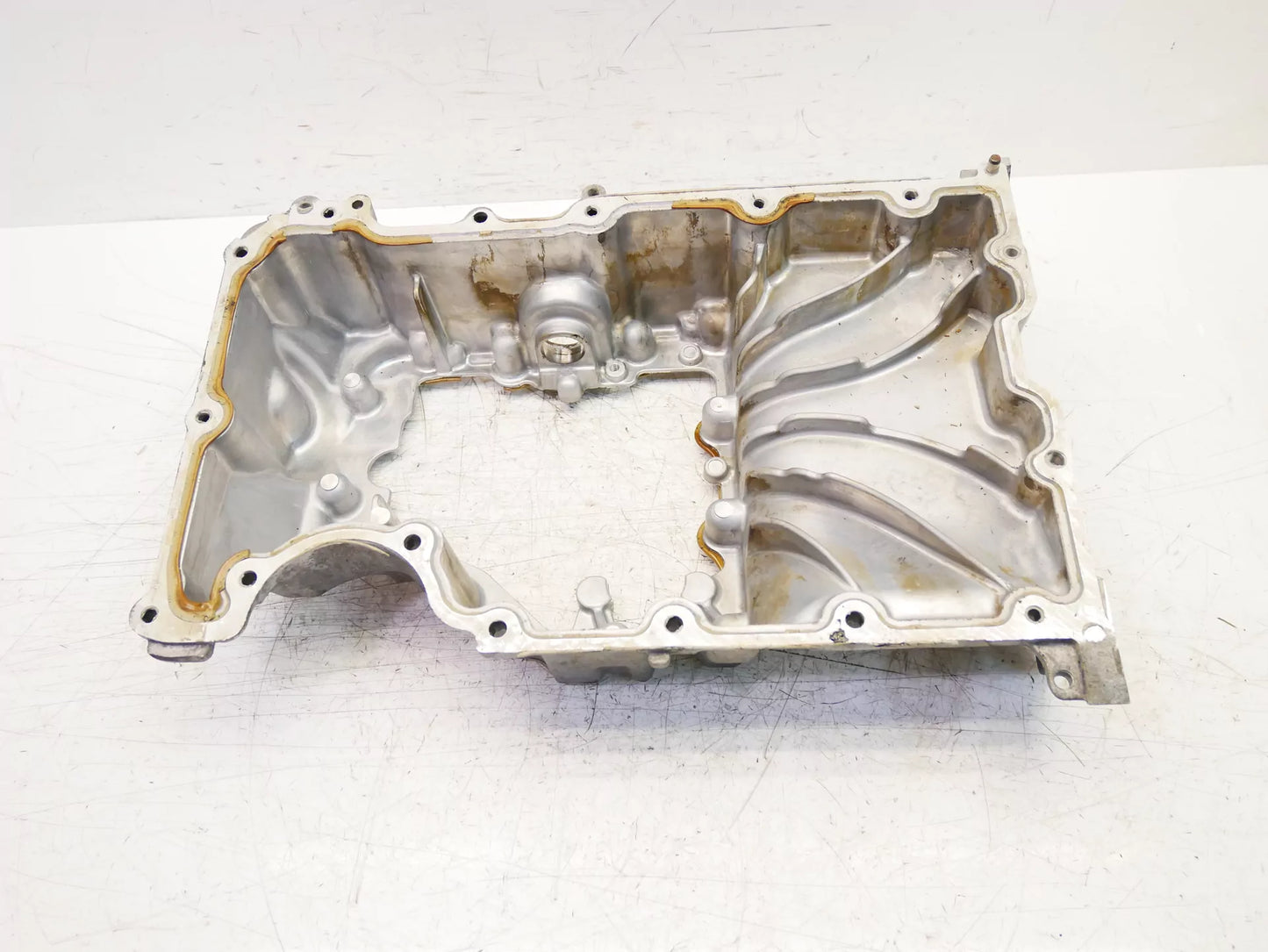 La Parte Superior Del Cárter De Aceite Opel Chevrolet 1,4 LE2 D14XFT B14XFT -