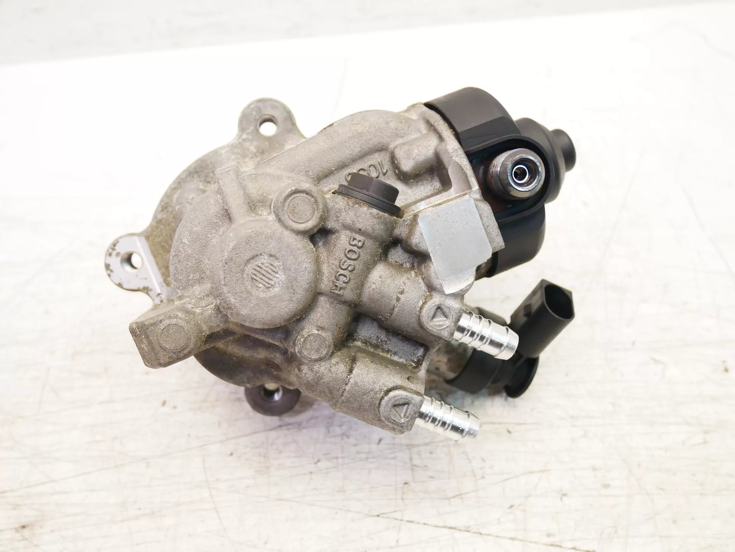 Bomba de alta presión Volkswagen Volkswagen 2.0 TDI Diesel CUNA CUN 0445010537 04L130755D