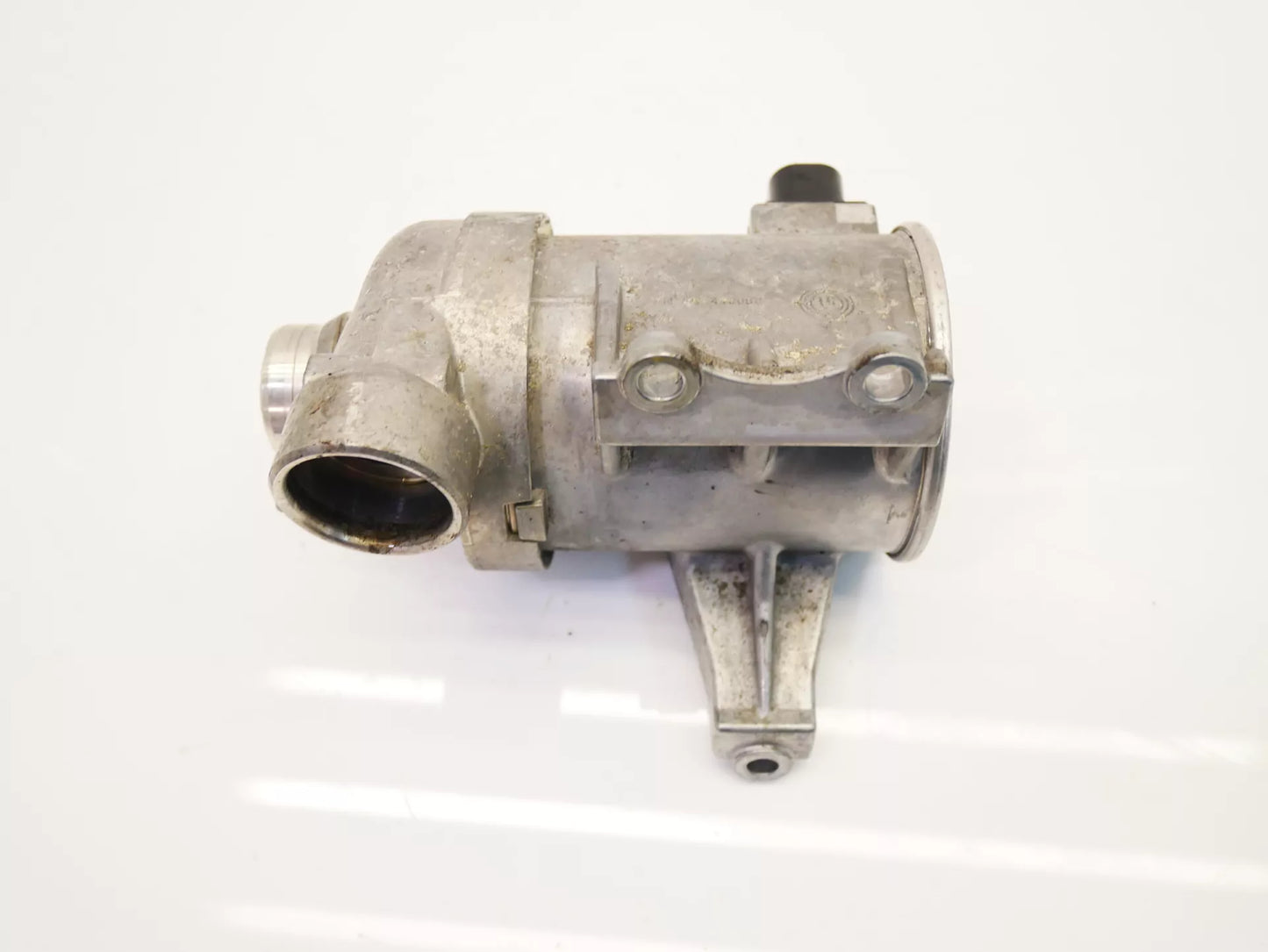 Bomba de agua Volvo 2,0 T2 gasolina B4204T17 31368715